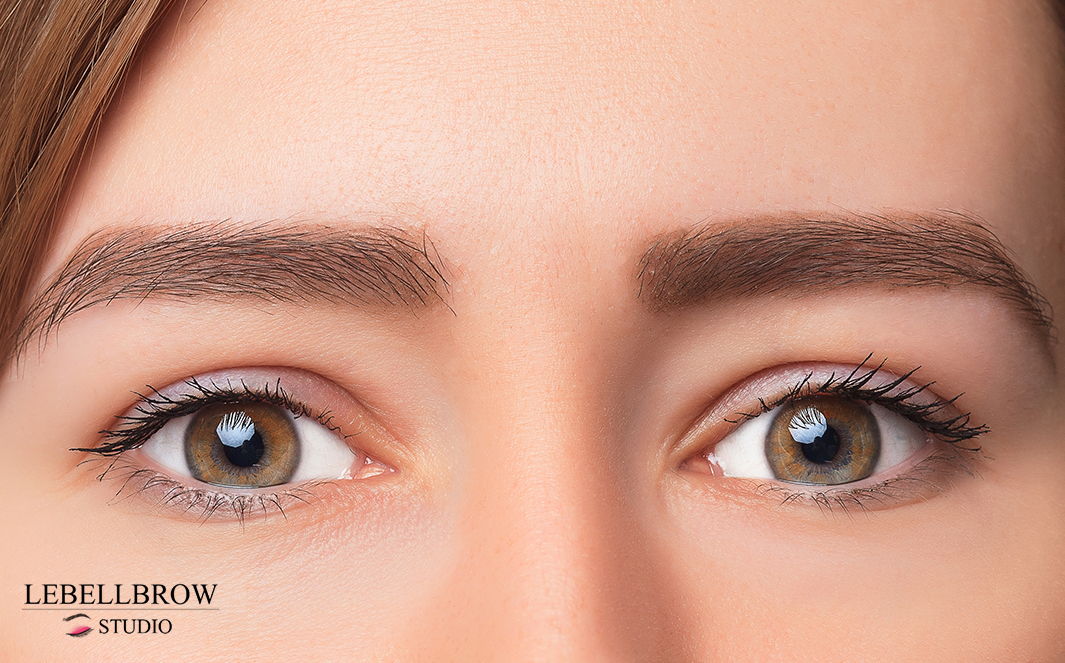 Natural-looking with Eyebrow Microblading